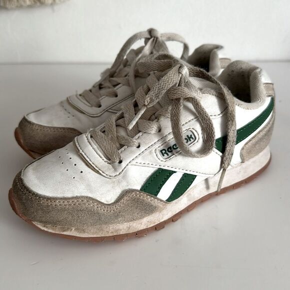 Reebok White and Green Classic Sneakers Retro Design - Picture 2 of 7